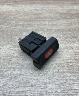 Opel Vectra B Hazard light switch 90565714 90493804