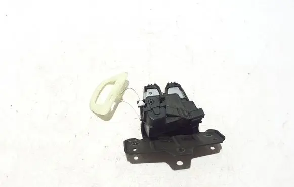 Volvo S60 Loading door lock 32131356
