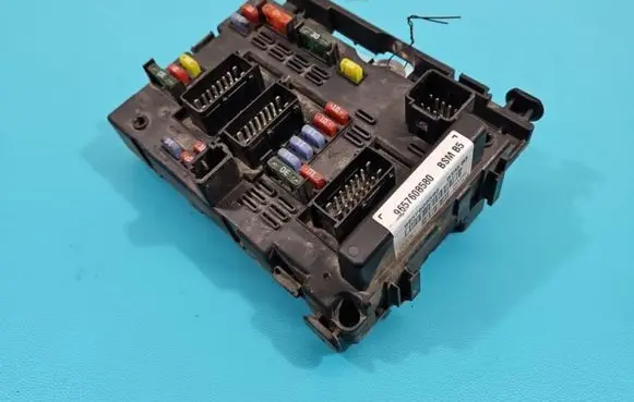 Peugeot Partner Central body control module 9657608580 IMPRK1414218