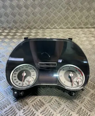 Mercedes-Benz A W176 Speedometer (instrument cluster) A1769009401