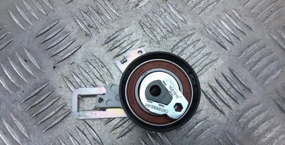 Peugeot 3008 II Timing belt/chain tensioner 9813899080