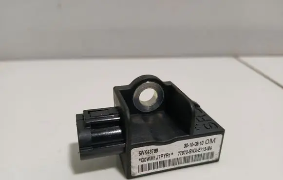 Honda CR-V Airbag deployment crash/impact sensor 77970SWAE113M4