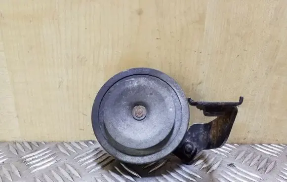 Volkswagen Golf IV Horn signal
