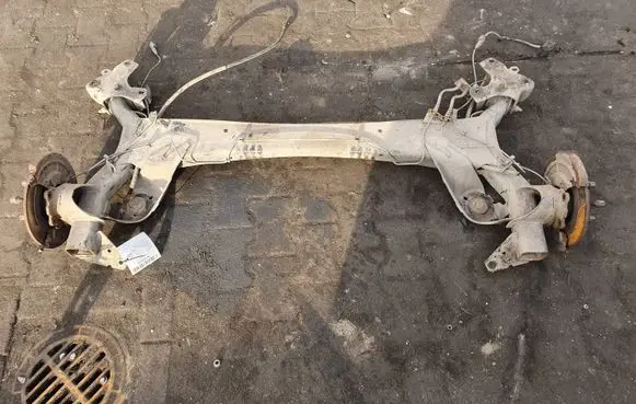 Renault Megane II Rear axle beam 
