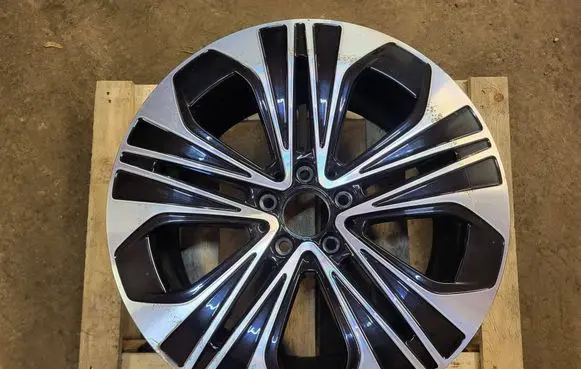 R19 alloy rim