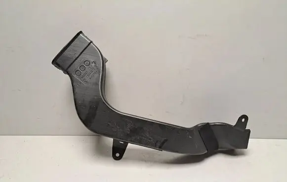 BMW X7 G07 Cabin air duct channel 7466093