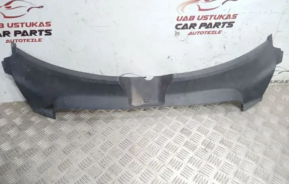 Audi A6 S6 C6 4F Radiator trim 4F0807081