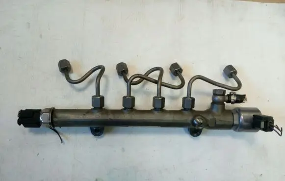 Mercedes-Benz A W176 Fuel main line pipe 6510700495 0235455226 NE58844