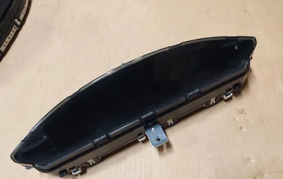 Honda Civic Speedometer (instrument cluster) 78100SNDG100 HR0356103