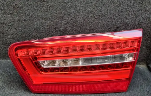 Audi A6 S6 C7 4G Tailgate rear/tail lights 4G9945094B