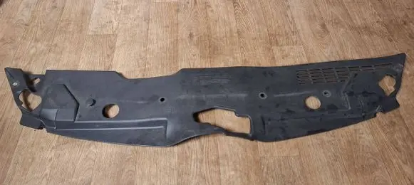 Toyota Corolla Verso AR10 Radiator trim 532890F010