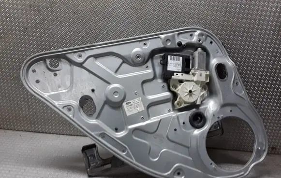 Ford Focus C-MAX Rear door window regulator with motor 3M51R045H23A