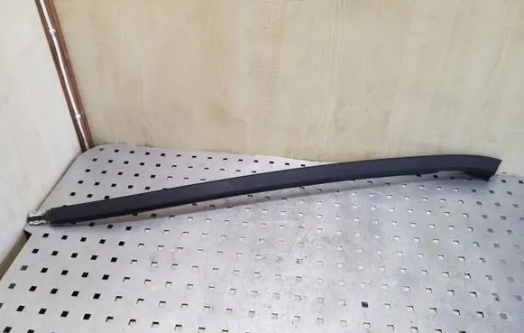 Opel Astra J Rubber seal front door window/glass 13280301