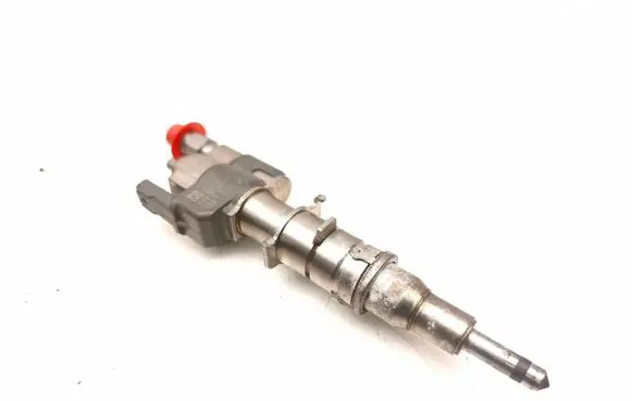 BMW 3 E92 E93 Fuel injector 7589048