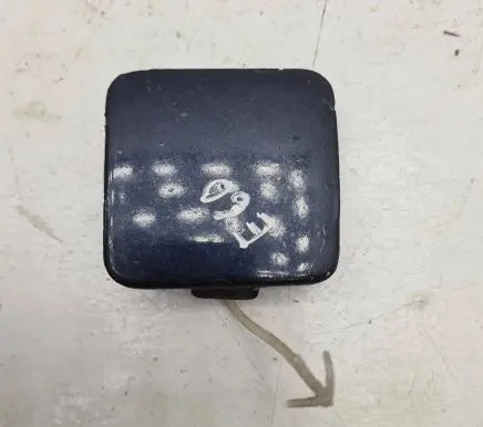 BMW 5 E60 E61 Front tow hook cap/cover 51117033700 11460915