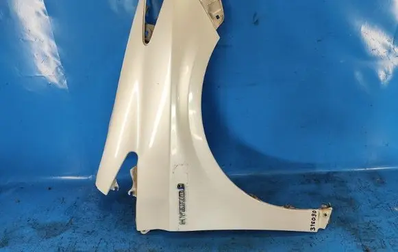 Toyota Prius (XW30) Fender 5380147050