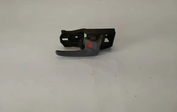 Toyota RAV 4 (XA20) Front door interior handle