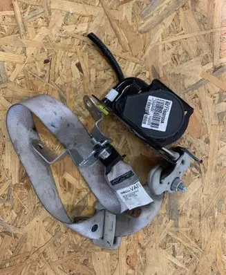 Nissan Leaf I (ZE0) Front seatbelt 6189093B 6165295A 09231212