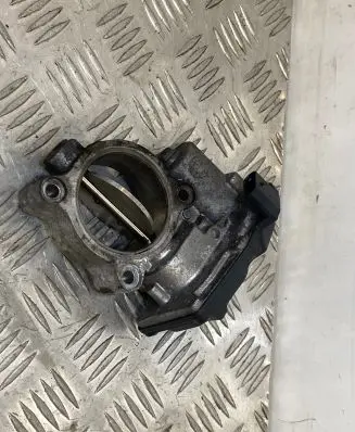 BMW X3 F25 Throttle valve 10378517 7810752 19071100354
