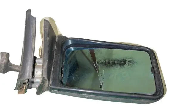 Audi Coupe Manual wing mirror 