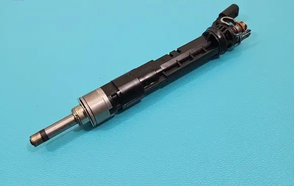 Fuel injector