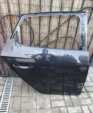 Seat Leon (5F) Rear door
