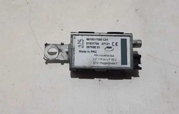 Peugeot 208 II Aerial antenna amplifier 9878017080