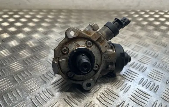 KIA Sportage Fuel injection high pressure pump 0445010598 331002F600