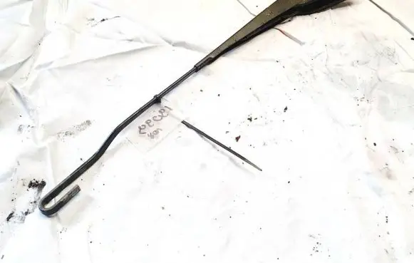 Ford Mondeo Mk III Front wiper blade arm 1a7117526ab