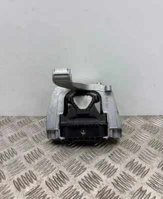Volkswagen Tiguan Engine mount bracket 5WA199262AM 13122025