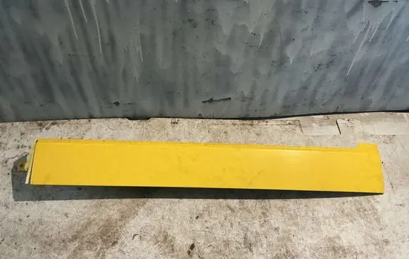 Volkswagen Transporter - Caravelle T5 Sliding door rail trim 7H1843796H