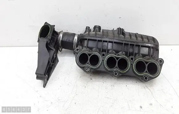 Ford Fiesta Intake manifold 1047092S01