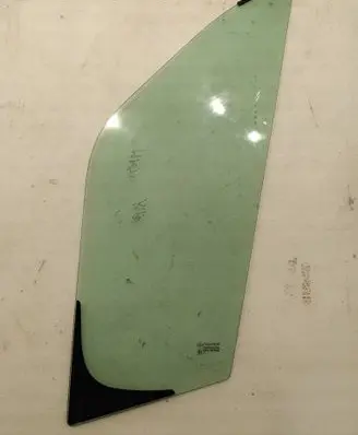 Renault Master III Front triangle window/glass AS2M3240DOT682 43R001582