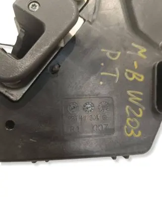 Mercedes-Benz C AMG W203 Rear door lock A2037300235