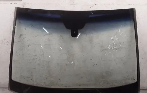 Mercedes-Benz B W245 Front windscreen/windshield window 