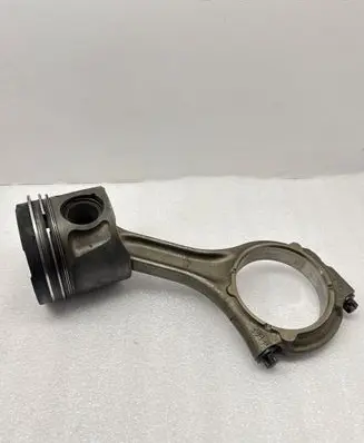 Jeep Grand Cherokee Piston with connecting rod 2017G