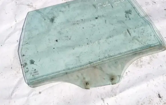 Mitsubishi Space Star Rear door window glass
