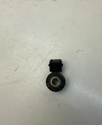 BMW 2 F22 F23 Detonation knock sensor 7598861