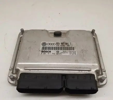 Audi A6 S6 C6 4F Engine control unit/module ECU 8E0907401T 0281011444