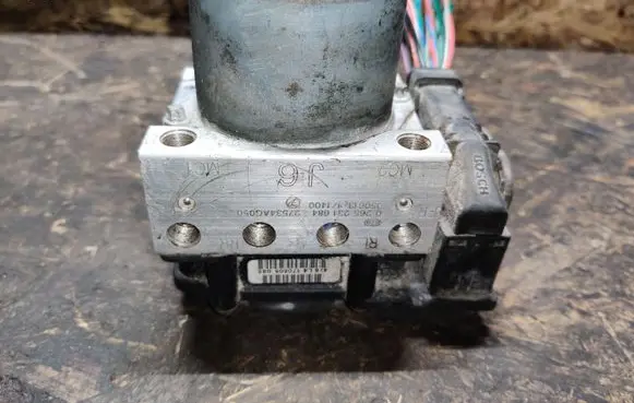 Subaru Legacy ABS Pump 27534AG050