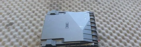 Volkswagen Golf V Fuse module 1K0937125A 1718130
