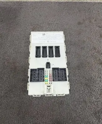 BMW 1 F20 F21 Comfort/convenience module 9868383 8465794200 116RI001052