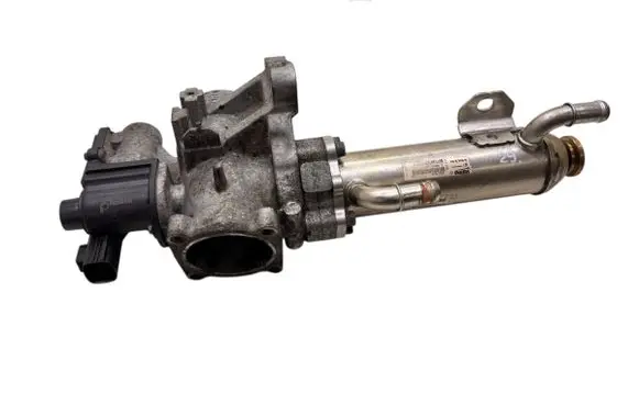 Volvo V70 EGR valve cooler 880182B 880766L