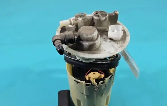 Toyota Corolla E120 E130 In-tank fuel pump 0580313005 IMPRK1385832