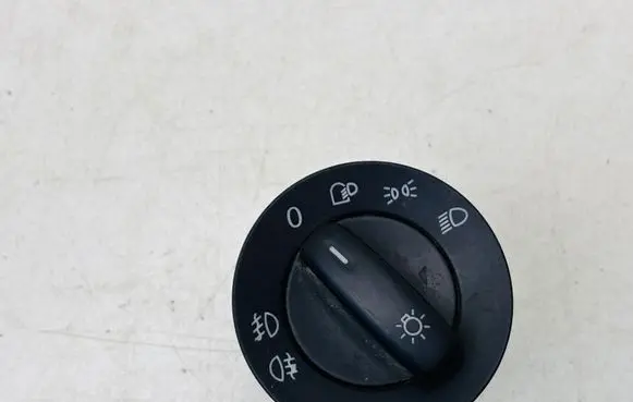 Volkswagen PASSAT B6 Light switch 1K0941431