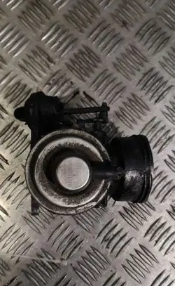 Skoda Fabia Mk2 (5J) EGR valve 038131501aa