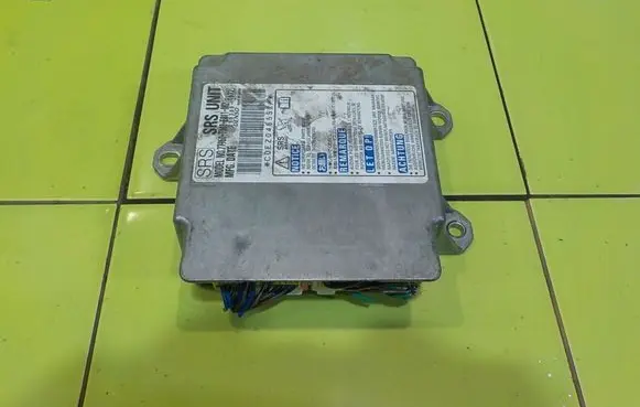 Honda Insight Airbag control unit/module 77960TM8E811M2 SP204