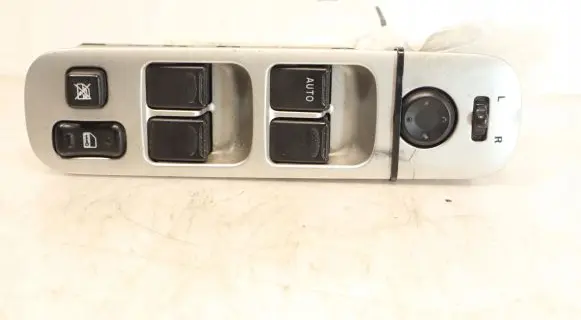 Suzuki Liana Electric window control switch 1925T
