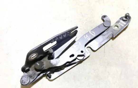 Audi A6 S6 C6 4F Tailgate/trunk/boot hinge 4f5827302