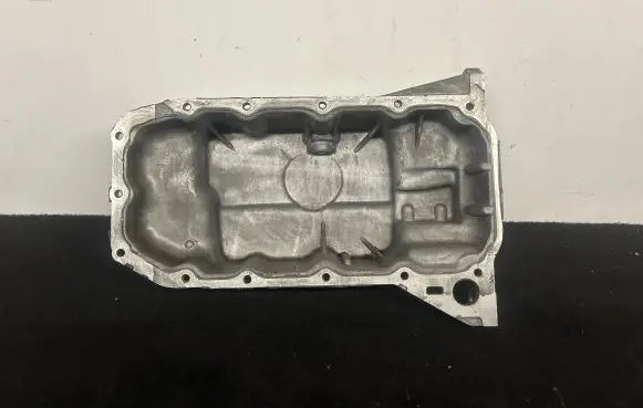 Ford Focus Oil sump DS7G6675EA